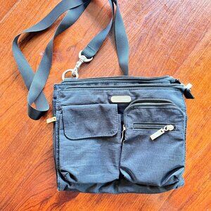 Baggallini Black Nylon Crossbody Bag With Multiple Pockets & Adjustable Strap‎